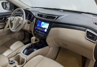 Подержанный автомобиль Nissan X-Trail 2015 года (20 фото)