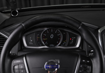 Подержанный автомобиль Volvo XC60 2017 года (12 фото)