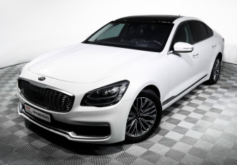 Подержанный автомобиль Kia K900 2019 года (17 фото)