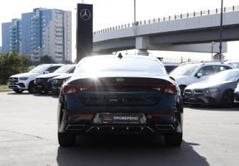 Подержанный автомобиль Kia K5 2020 года (6 фото)