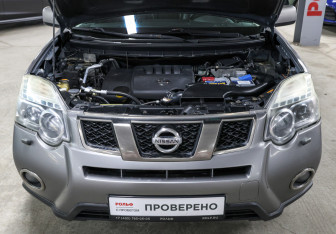 Подержанный автомобиль Nissan X-Trail 2011 года (9 фото)