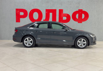 Подержанный автомобиль Audi A3 Sedan 2020 года (4 фото)