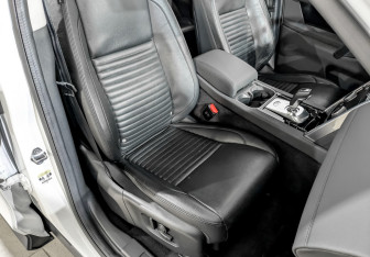 Подержанный автомобиль Land Rover Discovery Sport 2020 года (24 фото)