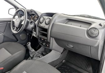 Подержанный автомобиль LADA (ВАЗ) Largus Wagon 2025 года (11 фото)