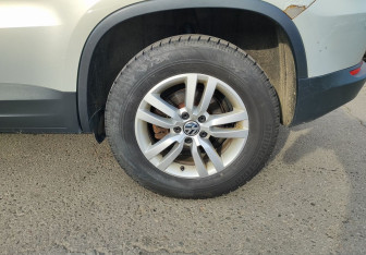 Подержанный автомобиль Volkswagen Tiguan 2012 года (11 фото)
