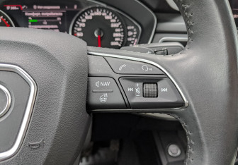 Подержанный автомобиль Audi A4 Sedan 2019 года (27 фото)