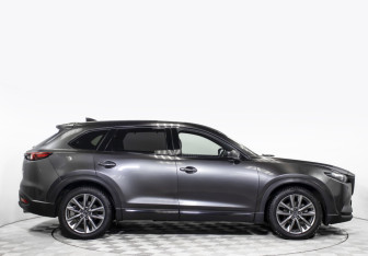 Подержанный автомобиль Mazda CX-9 2018 года (4 фото)