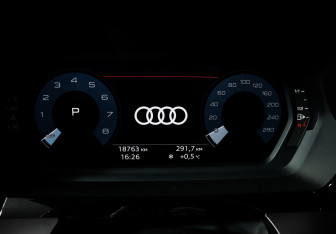 Подержанный автомобиль Audi A3 Sedan 2021 года (11 фото)