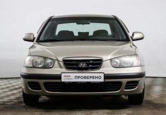 Подержанный автомобиль Hyundai Elantra Sedan 2003 года (2 фото)