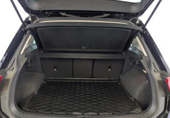 Подержанный автомобиль Volkswagen Tiguan 2018 года (10 фото)