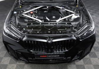Подержанный автомобиль BMW X5 2024 года (9 фото)