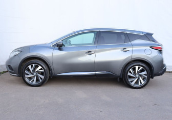 Подержанный автомобиль Nissan Murano Suv 2018 года (8 фото)