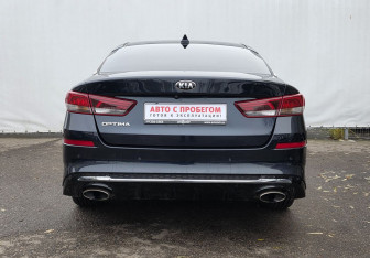 Подержанный автомобиль Kia Optima Sedan 2019 года (6 фото)