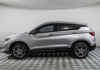 Подержанный автомобиль Geely Coolray 2020 года (8 фото)