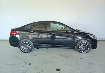 Подержанный автомобиль Hyundai Solaris Sedan 2014 года (8 фото)