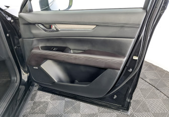 Подержанный автомобиль Mazda CX-5 2019 года (26 фото)