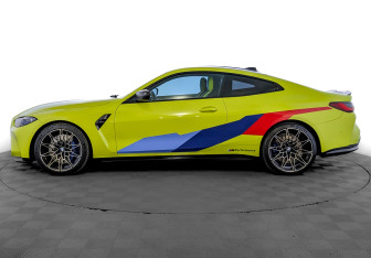 Подержанный автомобиль BMW M4 Coupe 2021 года (8 фото)