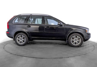 Подержанный автомобиль Volvo XC90 2013 года (4 фото)