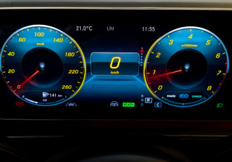 Подержанный автомобиль Mercedes-Benz Maybach GLS 2021 года (13 фото)