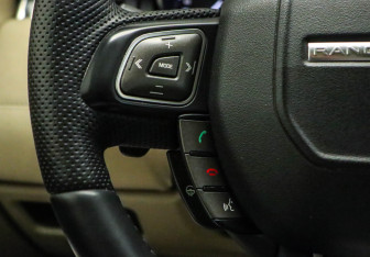 Подержанный автомобиль Land Rover Range Rover Evoque 2017 года (9 фото)