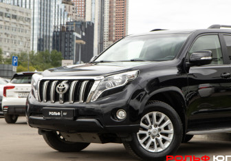 Подержанный автомобиль Toyota Land Cruiser Prado 2015 года (17 фото)