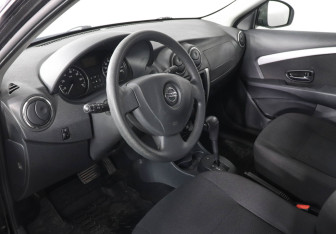 Подержанный автомобиль Nissan Almera Sedan 2017 года (9 фото)