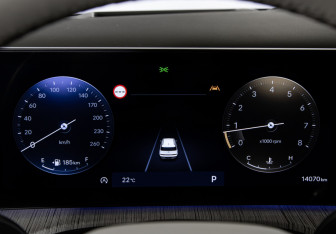 Подержанный автомобиль Hyundai Santa Fe 2024 года (10 фото)