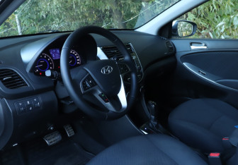 Подержанный автомобиль Hyundai Solaris Sedan 2015 года (13 фото)