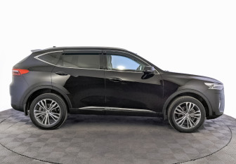 Подержанный автомобиль Haval F7 2022 года (4 фото)