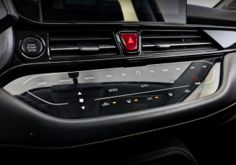 Подержанный автомобиль Москвич 3 2023 года (27 фото)