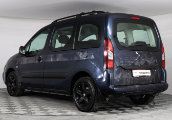 Подержанный автомобиль Peugeot Partner 2022 года (4 фото)