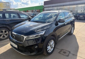 Подержанный автомобиль Kia Sorento 2019 года (14 фото)