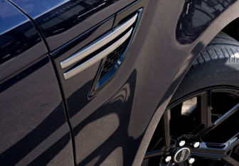 Подержанный автомобиль Land Rover Range Rover Sport 2015 года (43 фото)