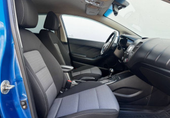 Подержанный автомобиль Kia Cerato Sedan 2014 года (10 фото)