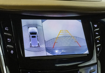 Подержанный автомобиль Cadillac Escalade Suv 2016 года (18 фото)