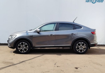 Подержанный автомобиль Renault Arkana 2019 года (5 фото)