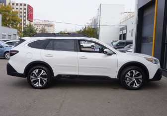 Подержанный автомобиль Subaru Outback Wagon 2020 года (4 фото)