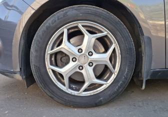 Подержанный автомобиль Ford Focus Sedan 2012 года (9 фото)
