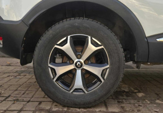 Подержанный автомобиль Renault Kaptur 2018 года (14 фото)