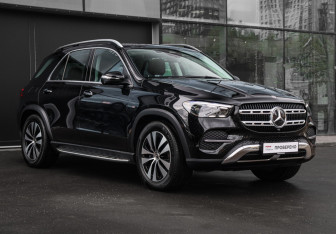 Подержанный автомобиль Mercedes-Benz GLE 2025 года (3 фото)