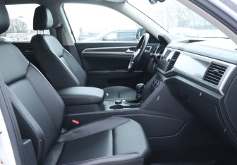 Подержанный автомобиль Volkswagen Teramont 2018 года (9 фото)