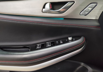 Подержанный автомобиль Changan CS75 2020 года (19 фото)