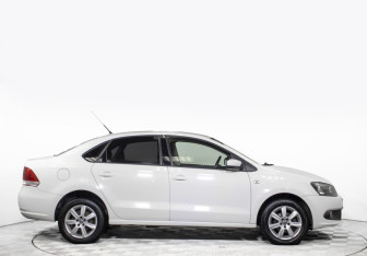Подержанный автомобиль Volkswagen Polo Sedan 2011 года (4 фото)