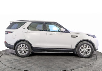 Подержанный автомобиль Land Rover Discovery 2018 года (4 фото)