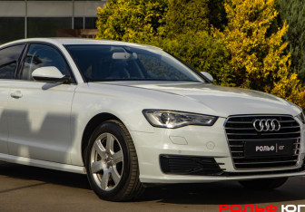 Подержанный автомобиль Audi A6 Sedan 2015 года (18 фото)