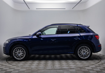 Подержанный автомобиль Audi Q5 2018 года (8 фото)