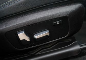 Подержанный автомобиль BMW X4 2019 года (10 фото)