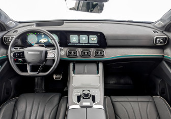 Подержанный автомобиль Jaecoo J8 2024 года (14 фото)