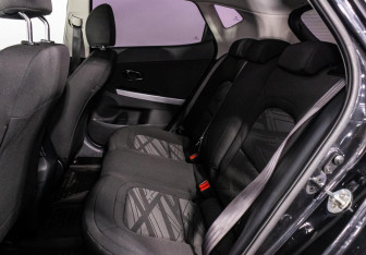 Подержанный автомобиль Kia Ceed Hatchback 2015 года (9 фото)