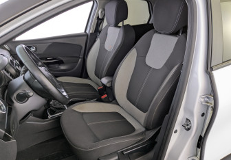 Подержанный автомобиль Renault Kaptur 2021 года (20 фото)